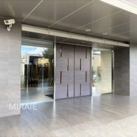 マンション正面入口