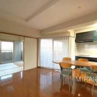 採光面が多く、明るいリビングスペース(※同タイプ・別部屋の画像です。) 採光面が多く、明るいリビングスペース(※同タイプ・別部屋の画像です。)