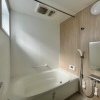 浴室も良好な状態で、クリーニングで十分です。