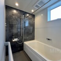 ユニットバスも広い1坪タイプ