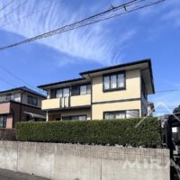 外壁塗装がされて売出されています。きれいな外観です。 外壁塗装がされて売出されています。きれいな外観です。