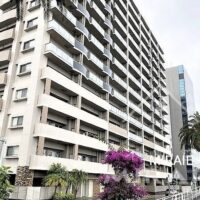 宮崎市を代表する、リゾート感漂う大淀川沿いの人気マンションです。